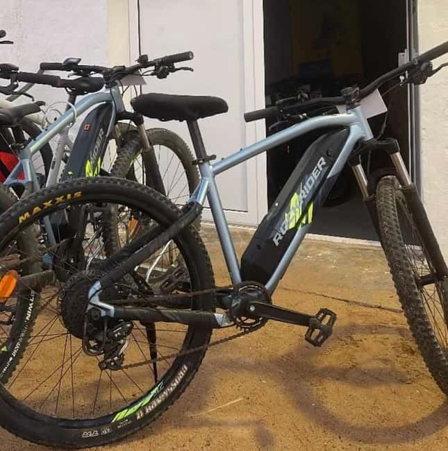 La Graciosa: Rent your ELECTRIC BIKE and explore the island at your own pace. - Las Conchas and the Chinijo Archipelago