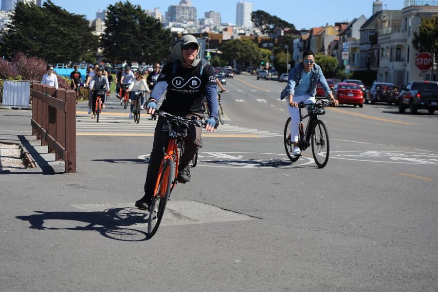 LA: Santa Monica & Venice Beach Guided Bike or eBike Tour - Following the beach path from Santa Monica