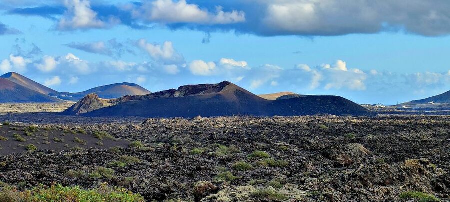 Lanzarote E-Bike Tour: Volcano Craters & Scenic Vineyards - How strenuous is the four-hour ride?