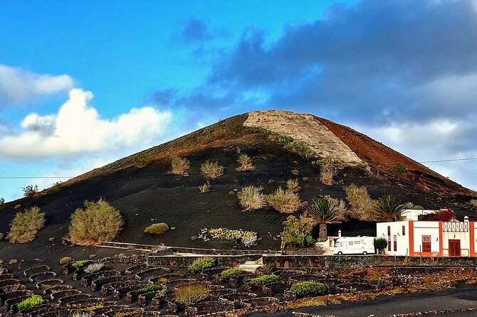 Lanzarote E-Bike Tour: Volcano Craters & Scenic Vineyards - Meeting up from Costa Teguise, Puerto del Carmen, or La Geria
