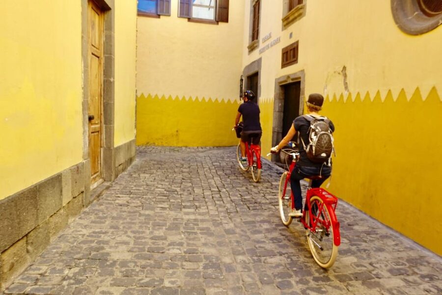 Las Palmas de Gran Canaria: Guided City Tour by Bike - Vegueta, the old town with time to stop