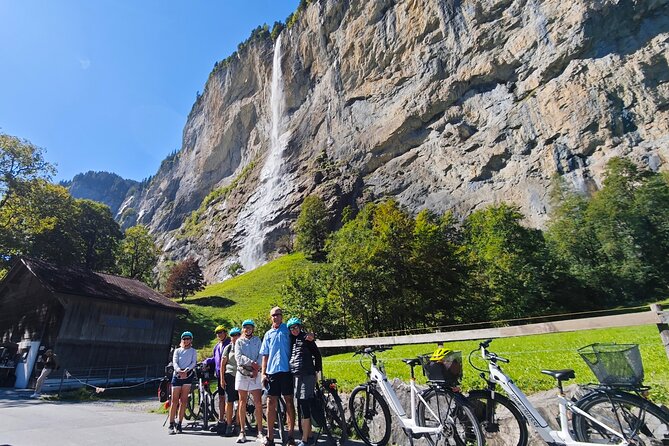 Lauterbrunnen Valley Waterfalls E-bike Tour with Swiss Picnic - Key things to know before you book
