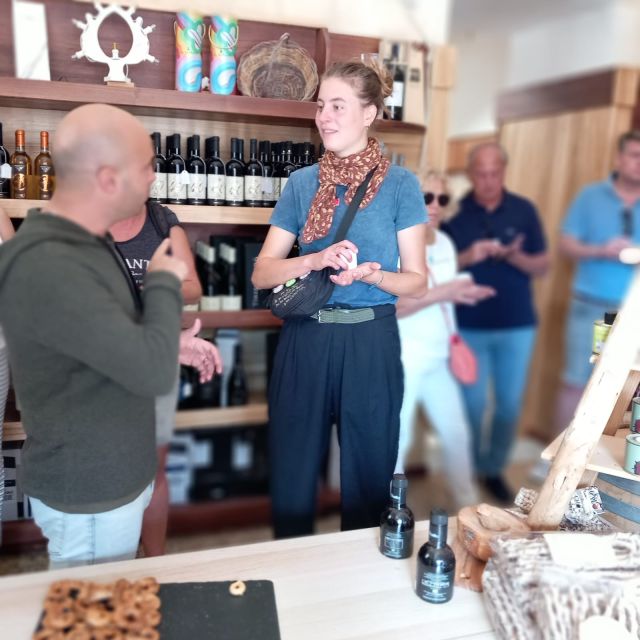 Lecce: Guided Tour & Wine Tasting by Bike - Basilica of Santa Croce and Lecce’s Baroque style