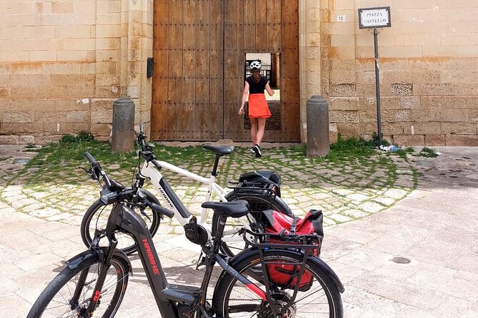 Lecce to Galatina E-Bike: Olive Mill & Wine Tasting + Taxi back - The 8:15 start from Lecce