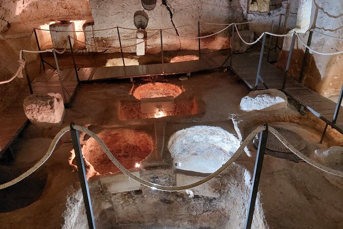 Lecce to Galatina E-Bike: Olive Mill & Wine Tasting + Taxi back - Thirty minutes to explore Galatina