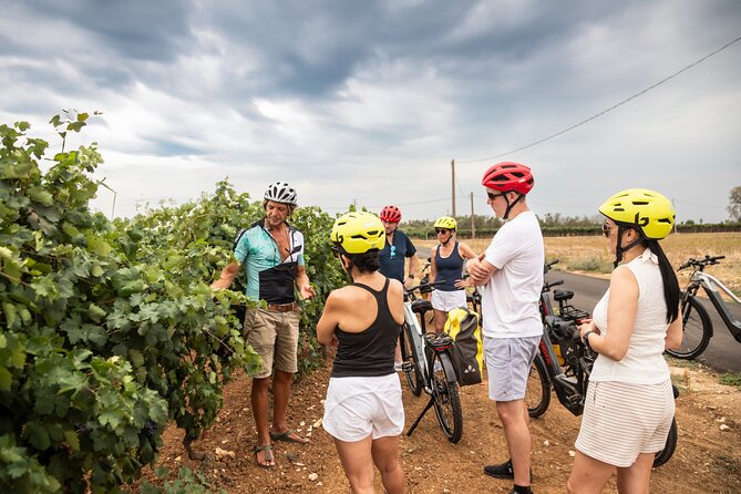 Lecce to Gallipoli E-Bike Tour with Swim, Farm Tasting +Taxi back - The private taxi solves the one-way problem