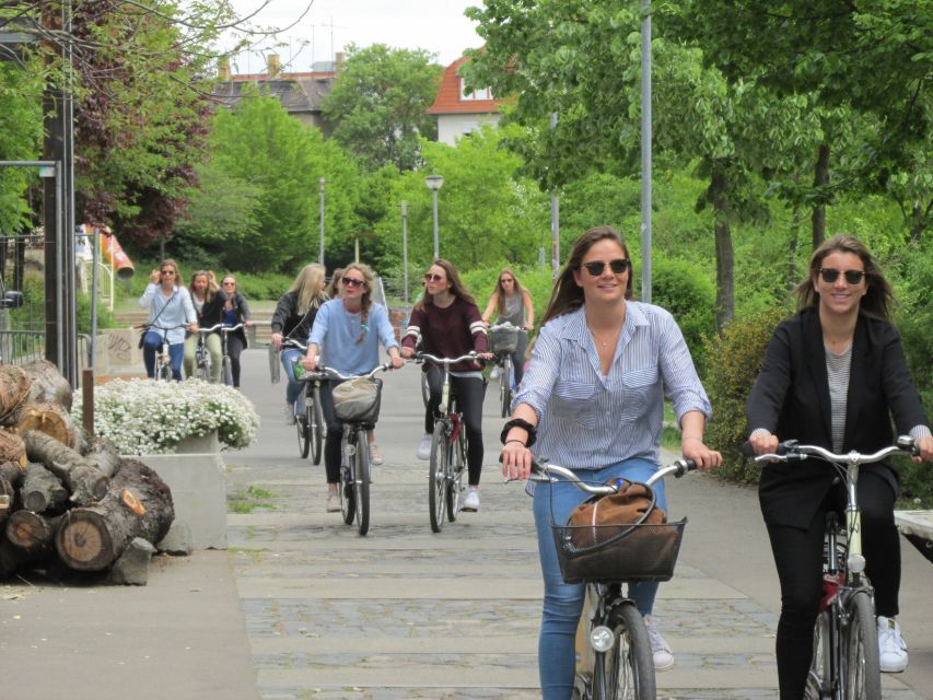 Leipzig: 3-Hour Guided Bike Tour - From Plagwitz and Schleußig into Leipzig’s western districts
