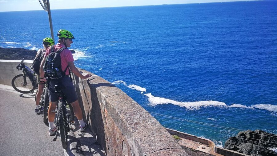 Levanto: Guided E-Bike Tour in Framura with Wine & Focaccia - Framura’s Small Hamlets and Old Defensive Tower