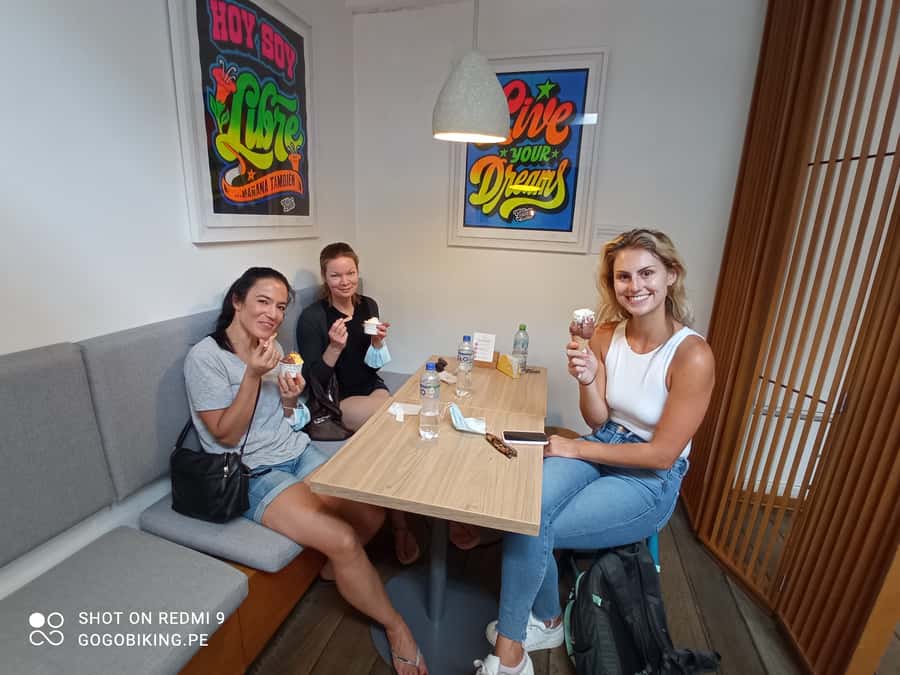 Lima Bike Tour: La Costa Verde & Jesus Statue in Chorrillos - The final café break adds real value