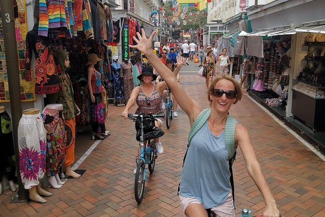 Lion City Bike Tour of Singapore - Lau Pa Sat and Chinatown: food, trade, and old enclaves
