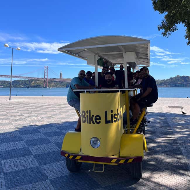 Lisbon: 1-Hour Beer, Sangria or Wine Bike Sightseeing Tour - How the toilet breaks affect the ride