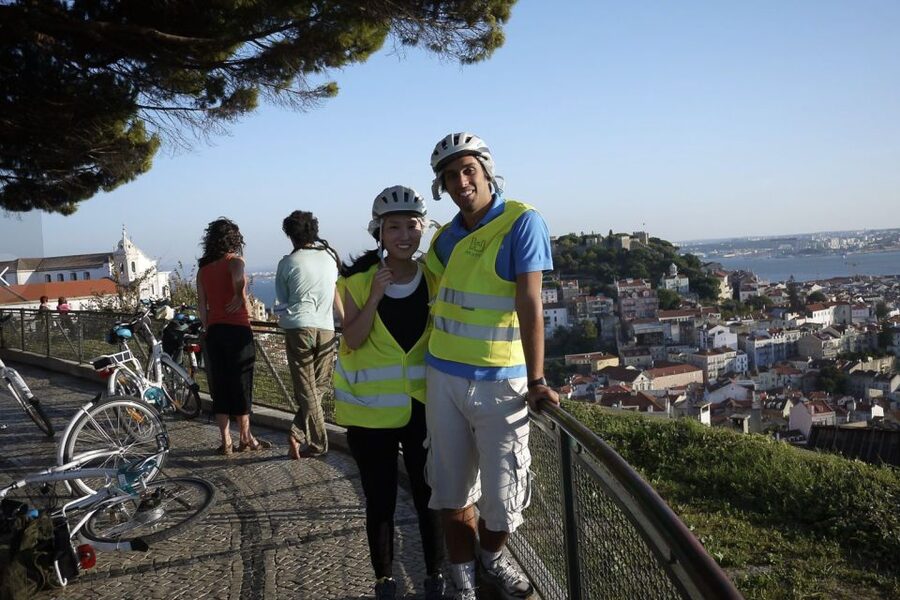 Lisbon: 7 Hills Half-Day Electric Bike Tour - Feira da Ladra, the Panteão, and São Vicente de Fora