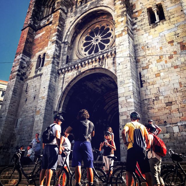 Lisbon: City Highlights and Viewpoints E-Bike Tour - Why an e-bike makes sense in Lisbon