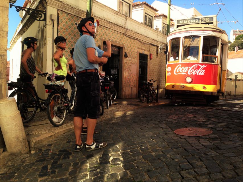 Lisbon: City Highlights and Viewpoints E-Bike Tour - From Marquess of Pombal to Praça do Comércio