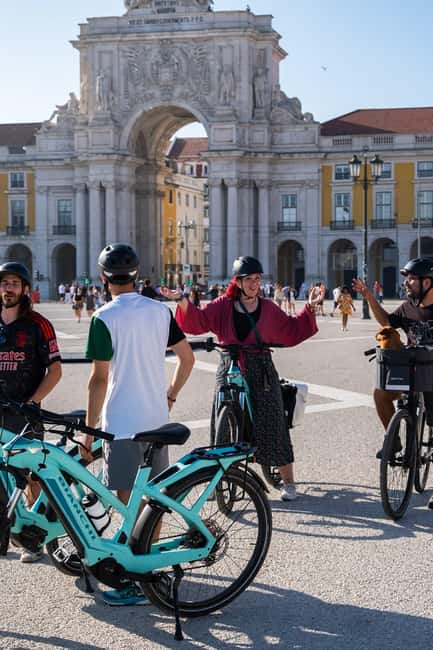 Lisbon: E-Bike Adventure Through the City of Seven Hills - Praça do Comércio and the riverfront view