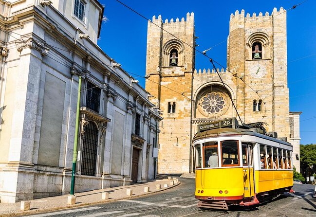 Lisbon E-Bike Tour Commerce Square, Mouraria and Alfama - Key points to know before you ride