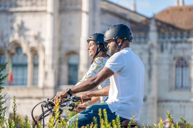 Lisbon: Electric Bike Tour by the River to Belém - Guides make the difference