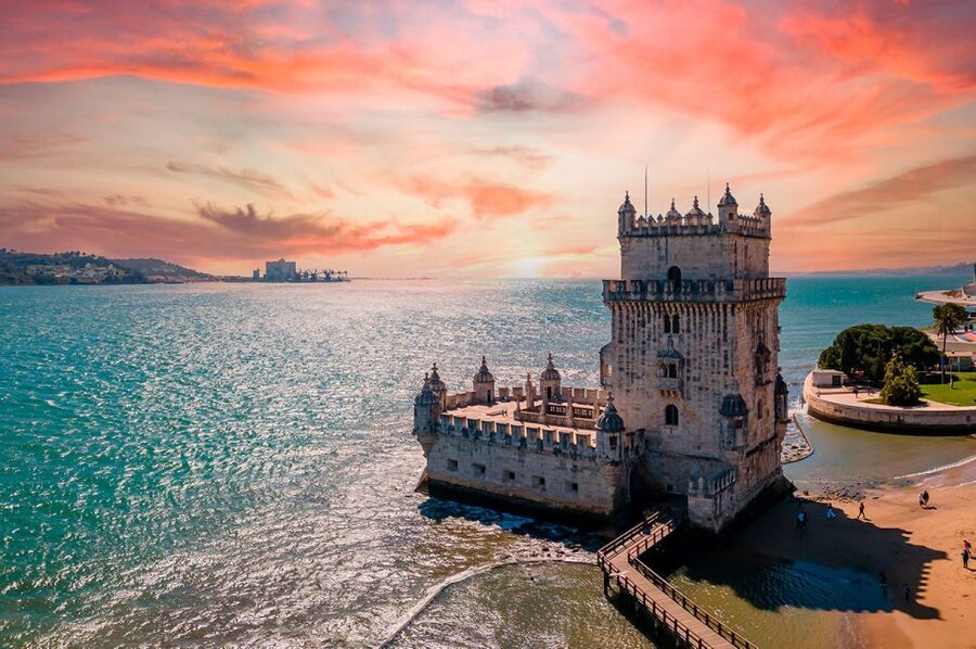 Lisbon: Guided Bike Tour, Helicopter Flight, and Boat Trip - Ten minutes above Lisbon in a helicopter