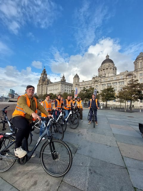 Liverpool: City Centre Highlights Tour on eBikes - St George’s Hall, the Walker Art Gallery, and the World Museum