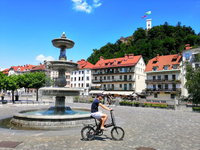 Ljubljana by E-Bike: Guided City Highlights Tour - Riding through the old town and river district