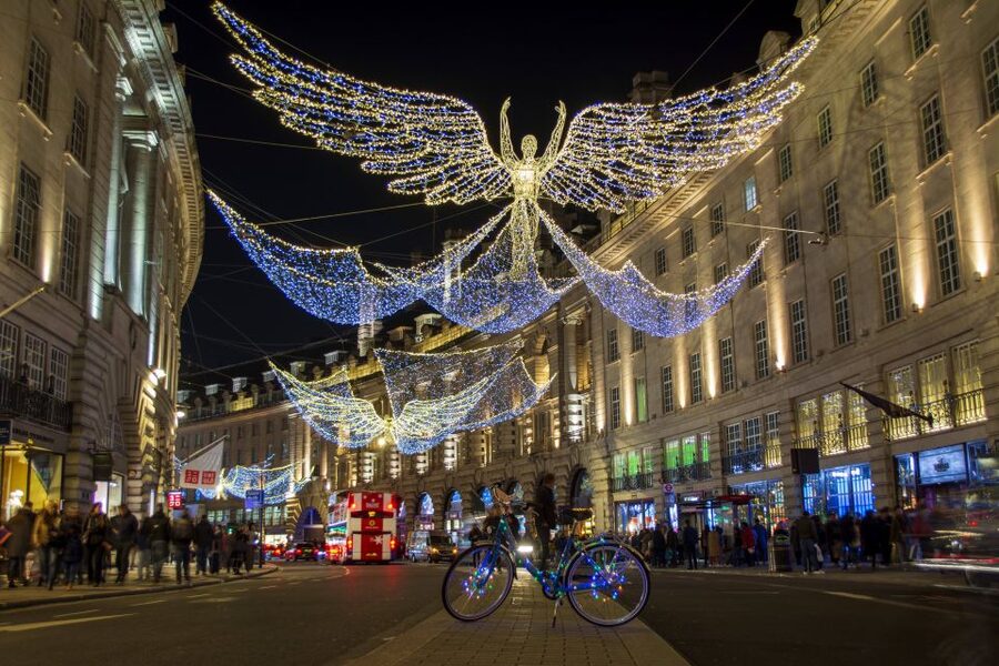 London Christmas Lights Bike Tour - Practical limits: age, mobility, weather, and timing