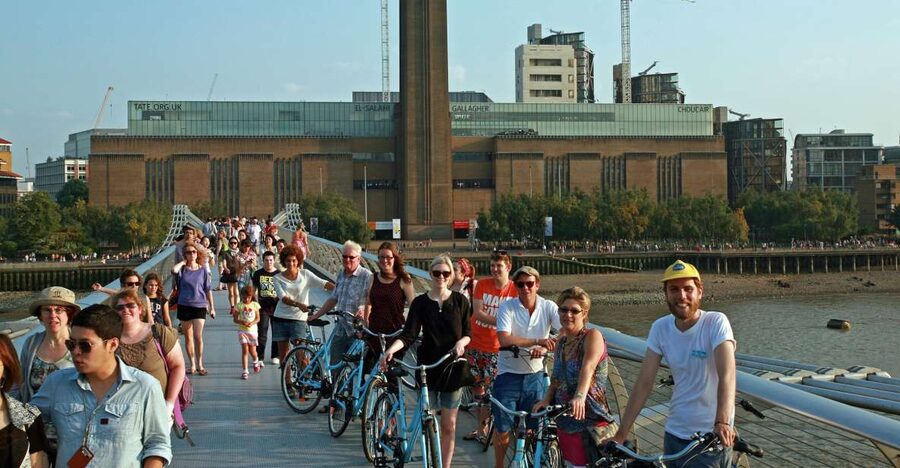 London: East London Town 3.5-Hour Bike Tour - Starting at Kennington and finding your rhythm
