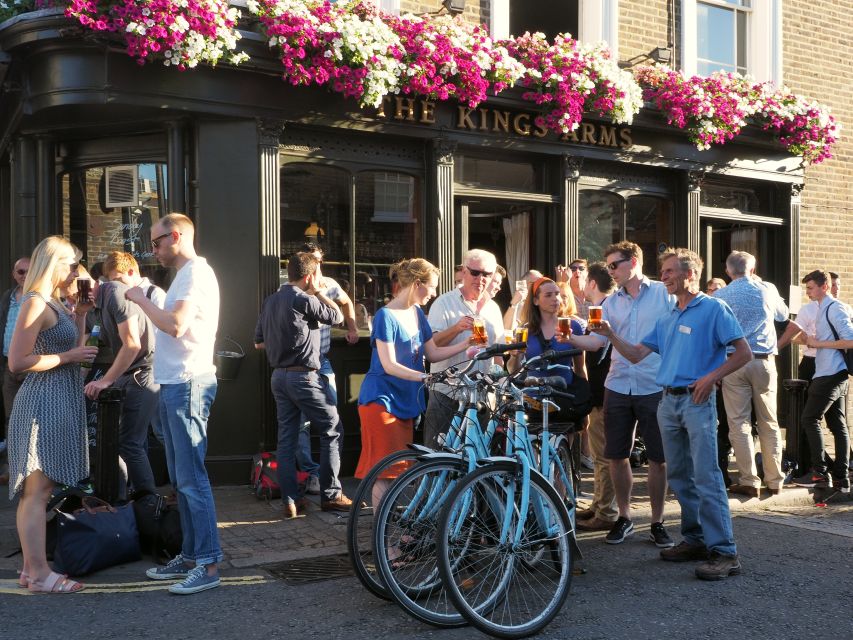 London: East London Town 3.5-Hour Bike Tour - St. Paul’s and the ride back to Gabriel’s Wharf