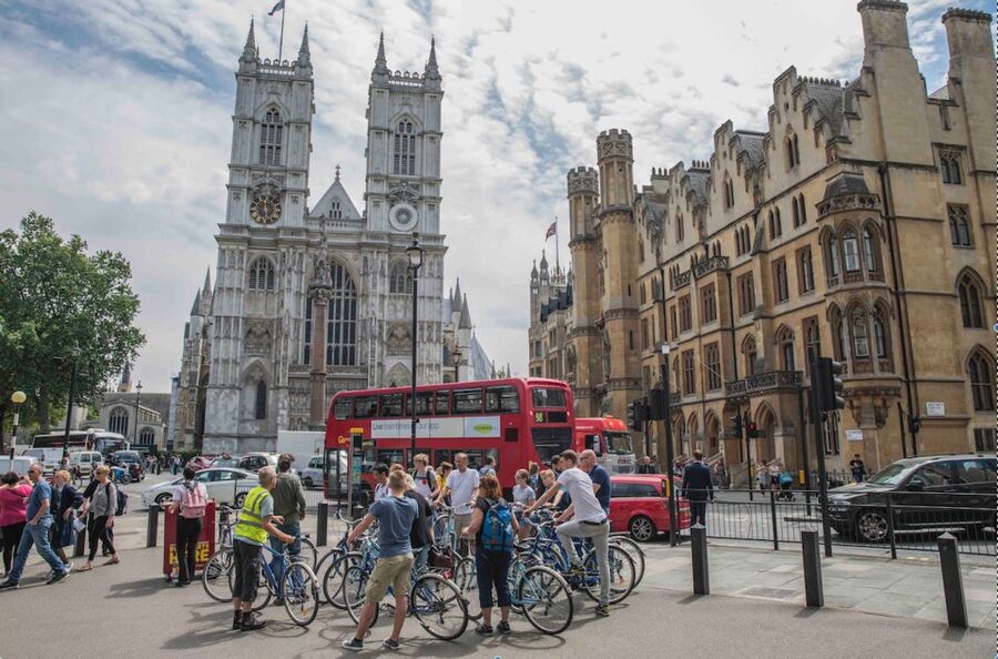 London: Guided Bike Tour of Central London - Waterloo Bridge and the Thames panorama
