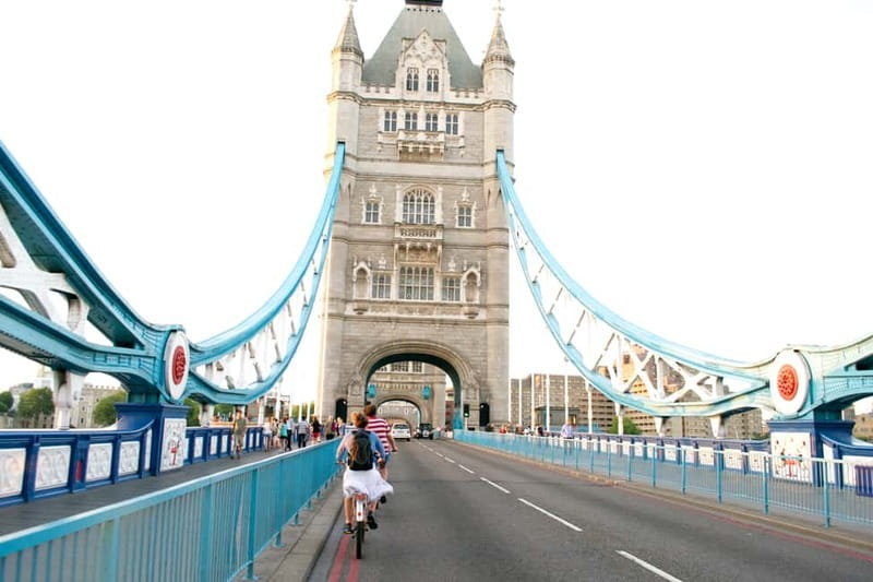 London Package: Royal Bike Tour with River Thames Cruise - Westminster Abbey and More Than 3,000 Burials