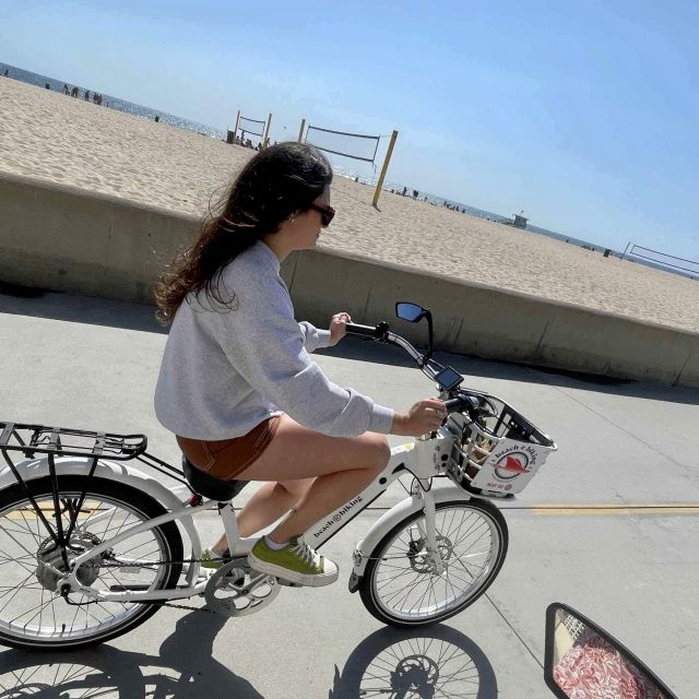 Los Angeles: Beach E-Bike Ride Redondo Beach to Santa Monica - Hermosa Beach brings the first coastal stop