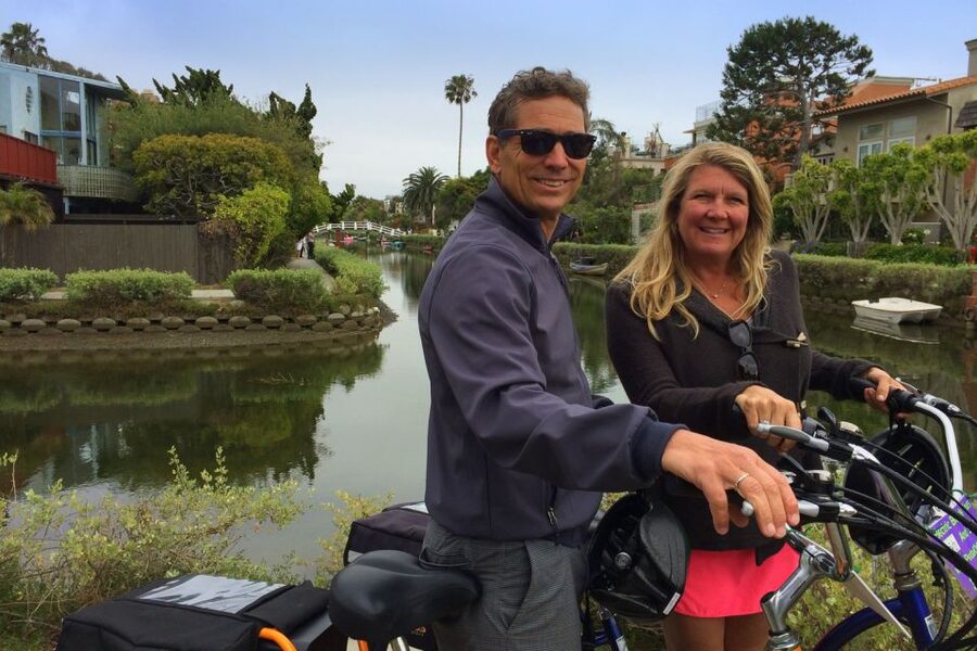 Los Angeles: Santa Monica and Venice eBike Tour - What the guide adds to the experience
