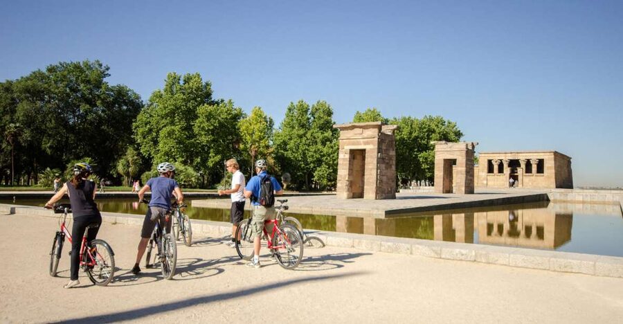 Madrid City Guided Bike/E-Bike Tour for Small Groups - Key points at a glance