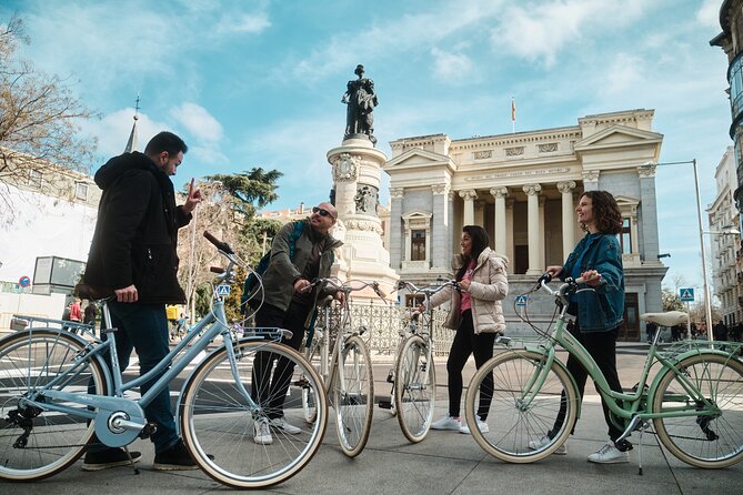 Madrid: City Highlights Guided Vintage Bike Tour - Why a bicycle works so well in Madrid