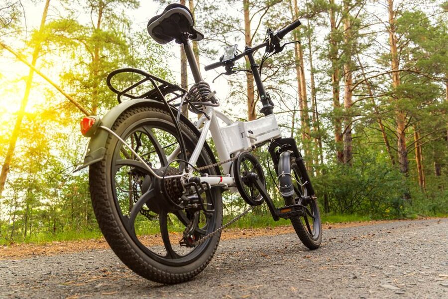 Madrid: Guided Electric Bike Tour. City center & Retiro Park - Las Letras and the Paseo del Prado