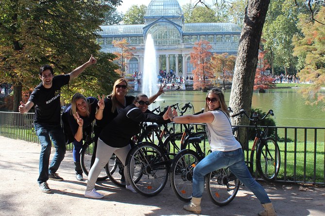 Madrid Highlights Bike Tour - The guides are a major part of the value