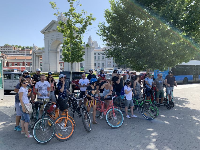 Madrid: Literary Quarter & Retiro Park Electric Bike Tour - Beginning in the Barrio de las Letras