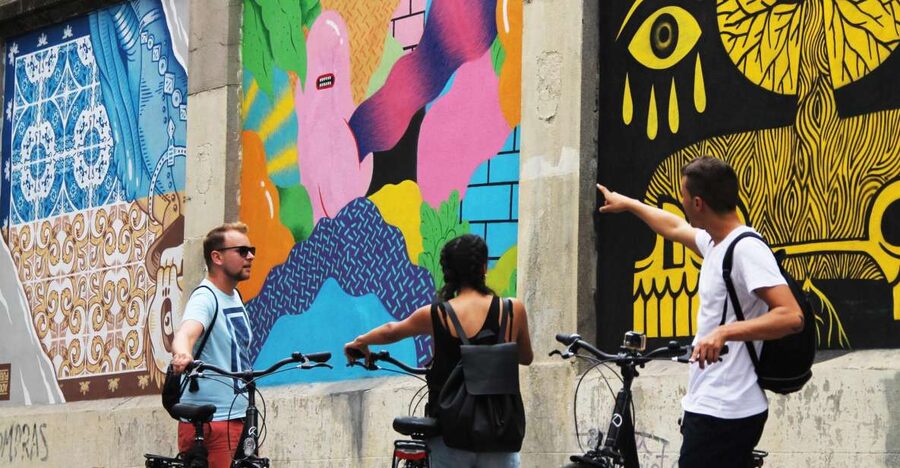 Madrid: Street Art Bike Tour - Alonso Martínez and the first Boa Mistura work