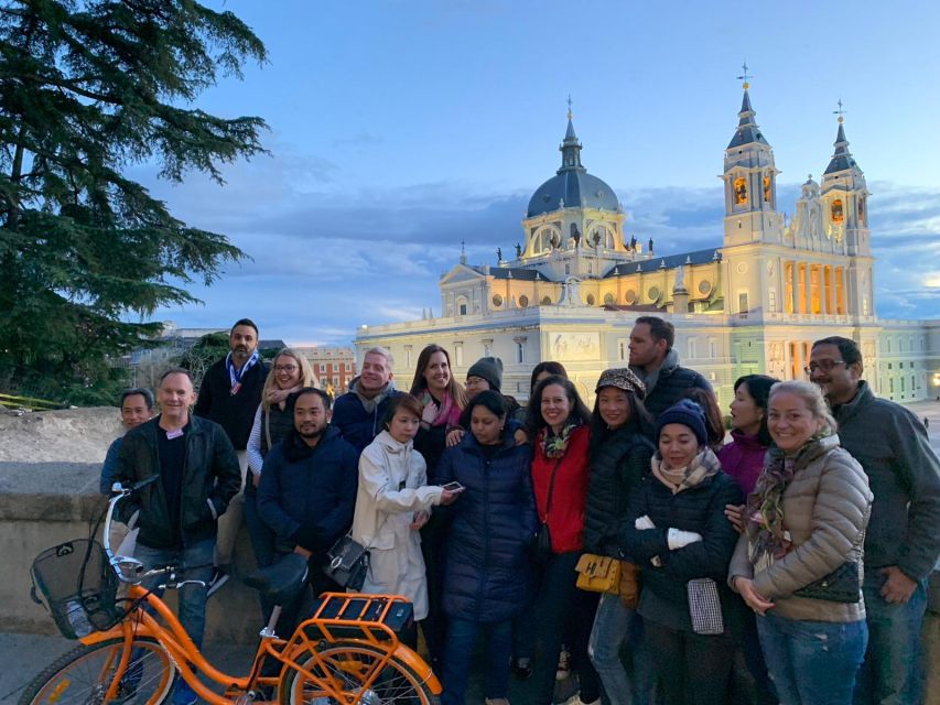 Madrid: Sunset and Night Lights Bike Tour - Plaza de la Villa and Plaza de Oriente