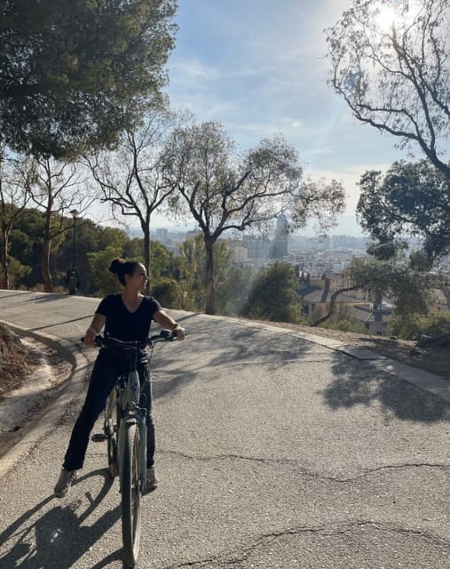 Malaga: Castle Hill and Fisherman Village E-Bike Tour - Pedregalejo, Málaga’s fishing village by the sea
