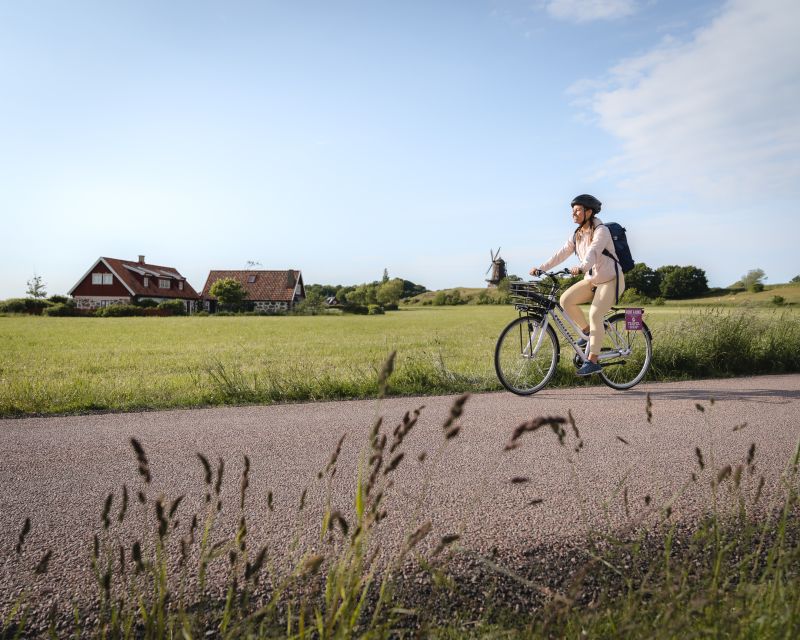 Malmö: City Bike Rental - Seeing Malmö through its architecture