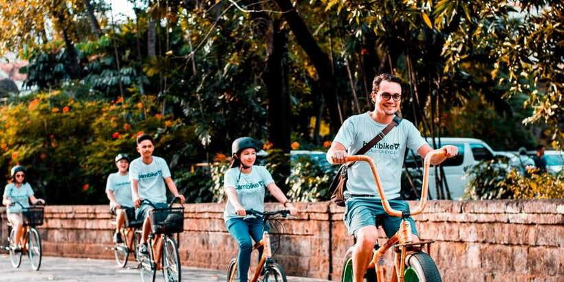 Manila: Guided Sunset Bamboo Bike Tour in Intramuros - The small finishing touches