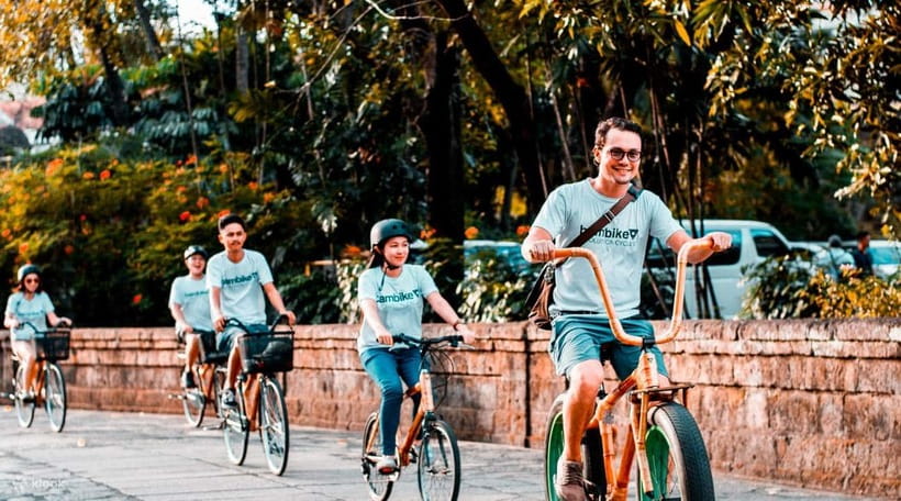 Manila: Guided Sunset Bamboo Bike Tour in Intramuros - Casa Manila begins the Spanish-era story