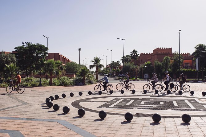 Marrakech’s Best Cycling Tour: Culture, Colors, and Charm - The Medina and spice souk
