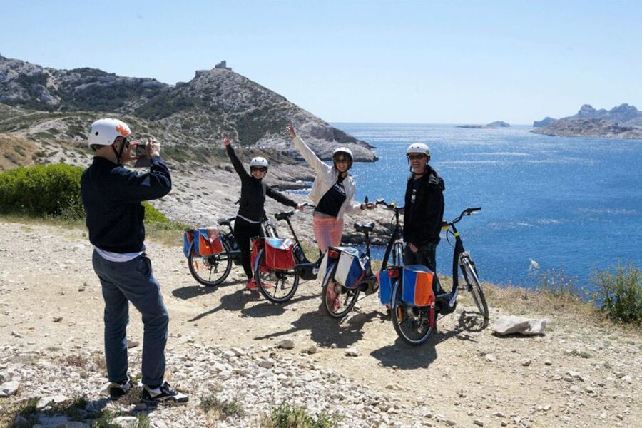 Marseille: Calanques Shore Excursion Electric Bike Day Tour - The right rider for this Marseille excursion