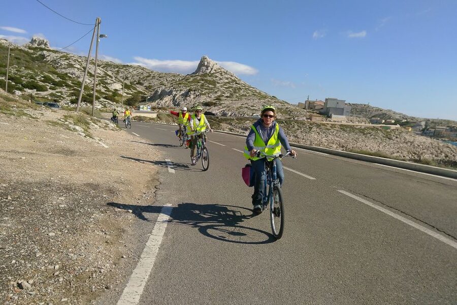 Marseille: Full-Day Guided E-Bike Coast & Calanques Tour - Why an e-bike is the right tool for Marseille