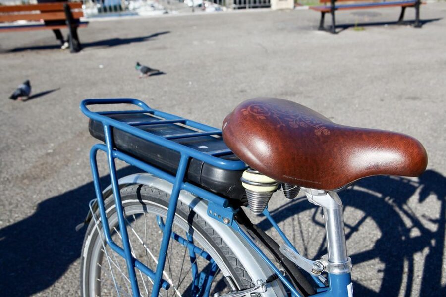 Marseille: Half-Day E-Bike Tour from Cruise Port - Local alleys, neighborhoods, and unscripted Marseille