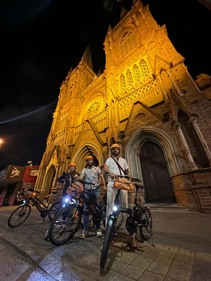 Medellín: History & Local Life Essentials Tour on an E-Bike - Plaza Mayor and a short walk off the bike