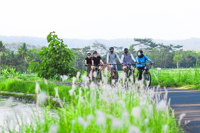 Menoreh Village Cycling - What the guide adds to the ride
