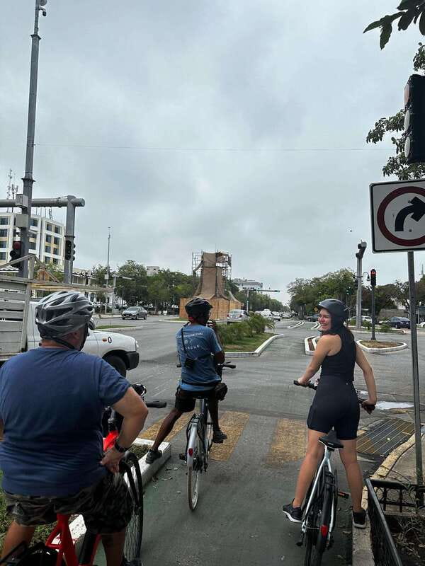 Mérida: The E-bike tour with history and culture - Starting near the Monument to the Homeland