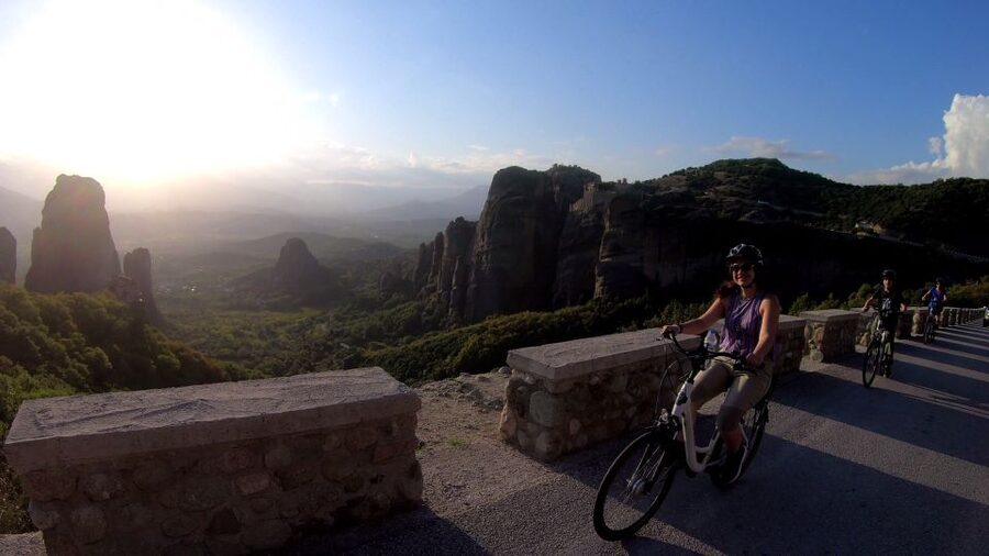 Meteora Sunset Tour on E-bikes - Seeing six monasteries from the road